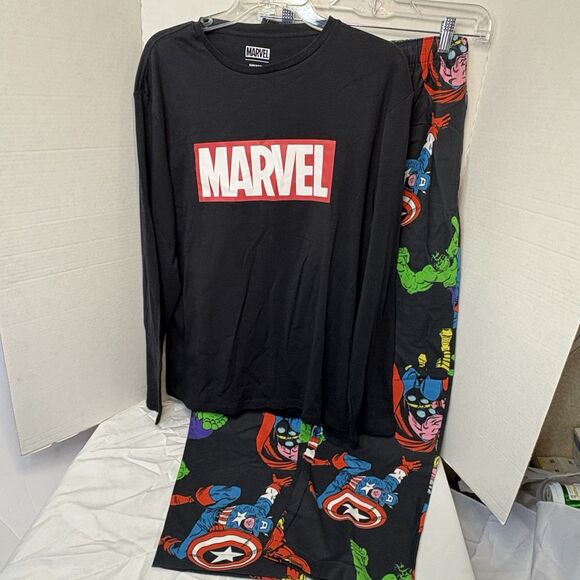 Marvel Pajamas Adult XS Top & Bottom. Marvel Avengers. - Picture 1 of 9